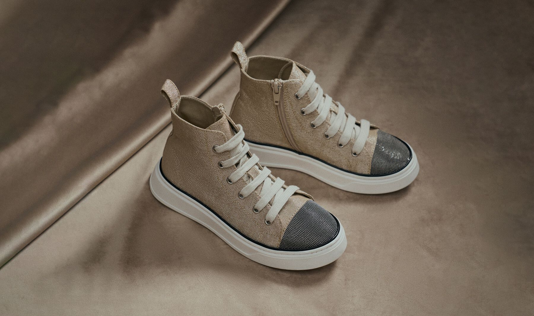 Brunello Cucinelli: Official boutique for women, men and kids