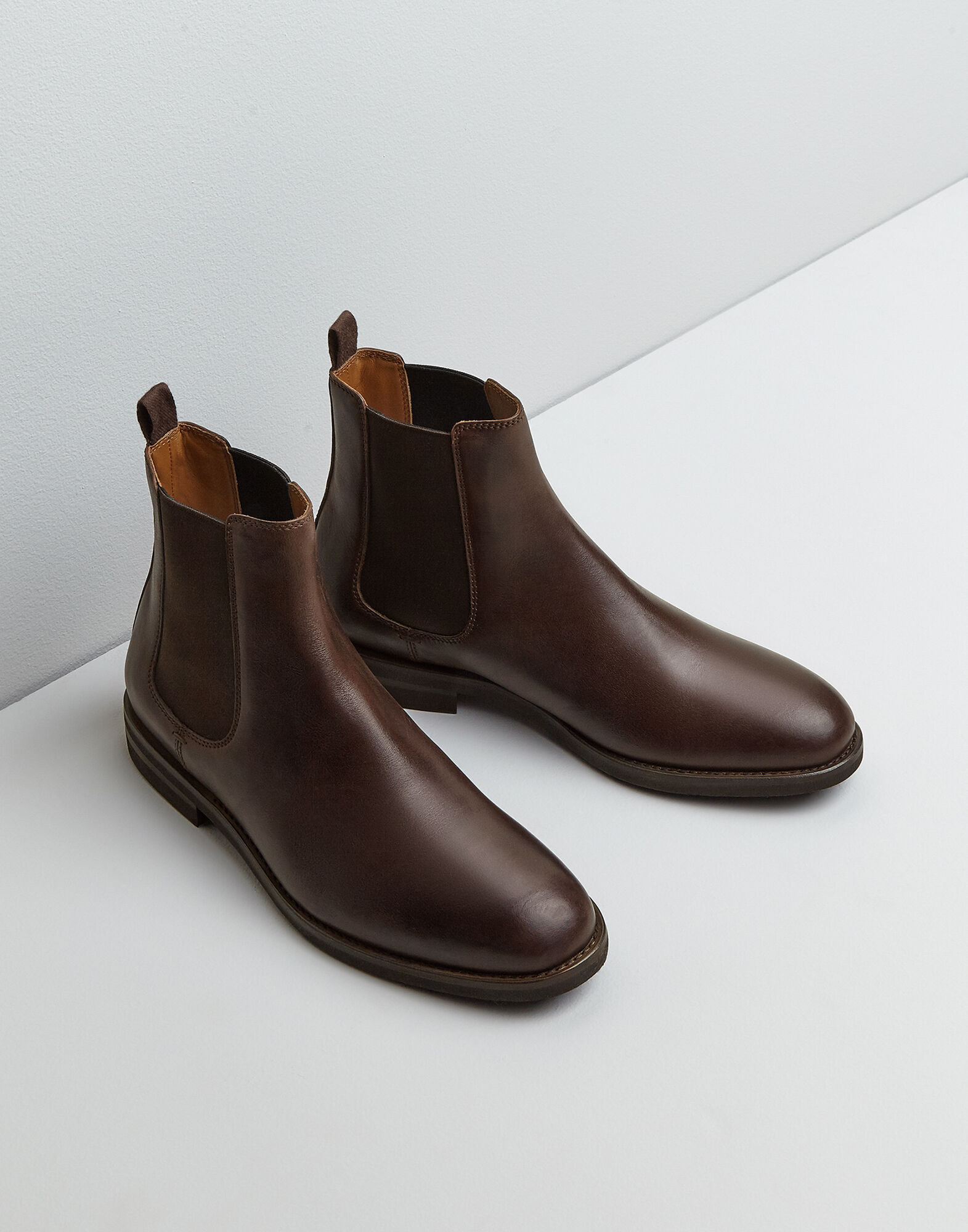 brunello cucinelli chelsea boot