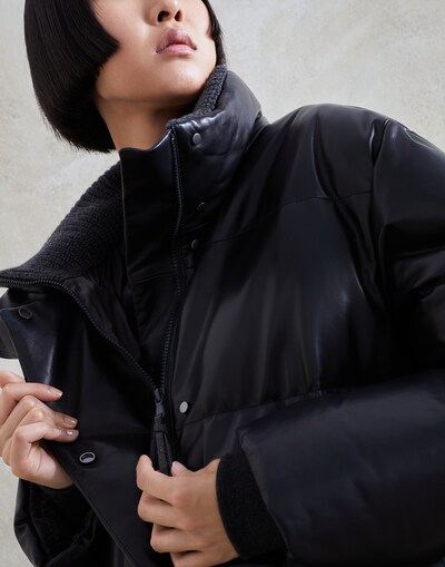 Leather - Detail view