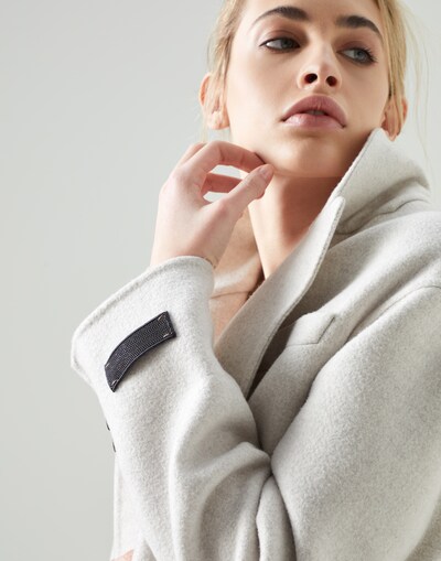 Coat - Detail view