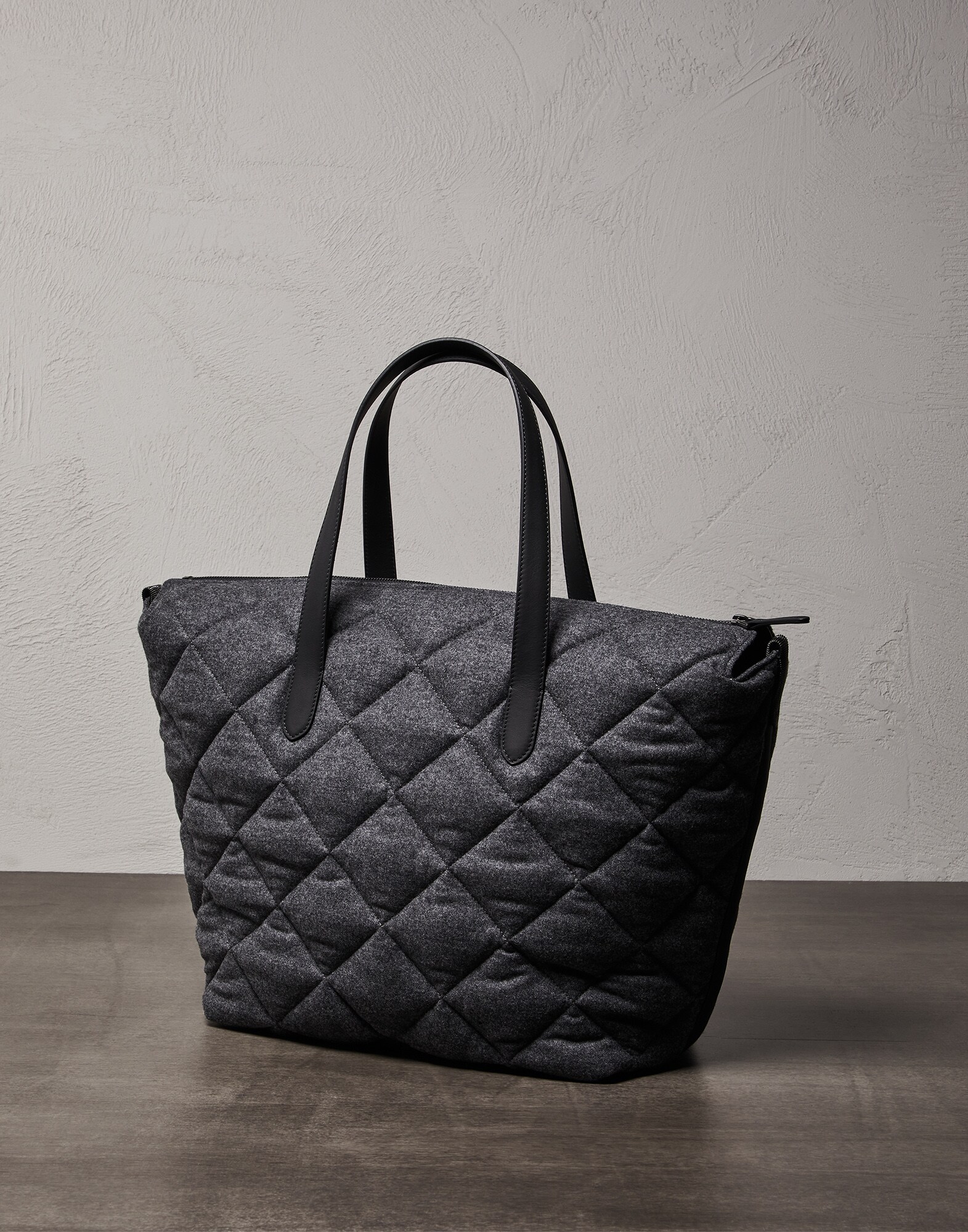 Shopper - Back view