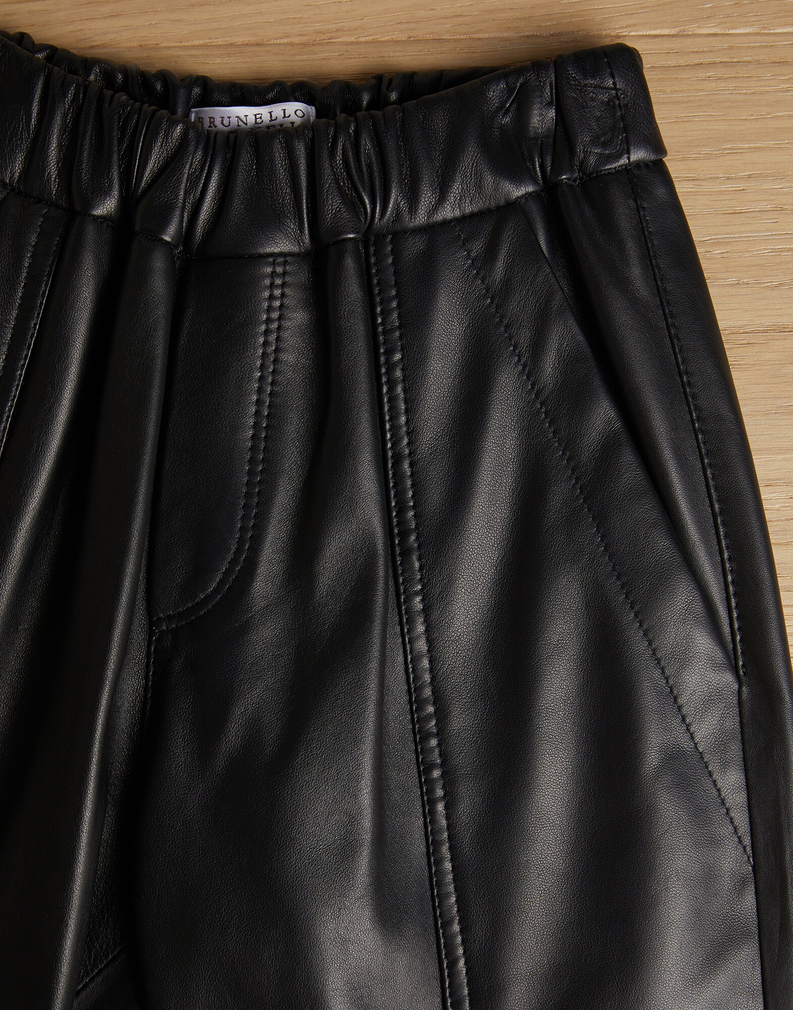 Pants - Detail view