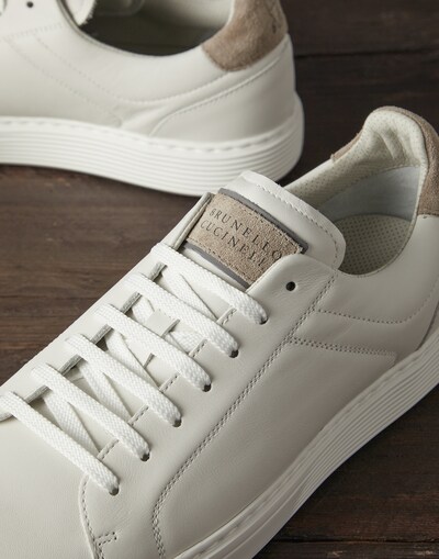 Sneakers - Detail view