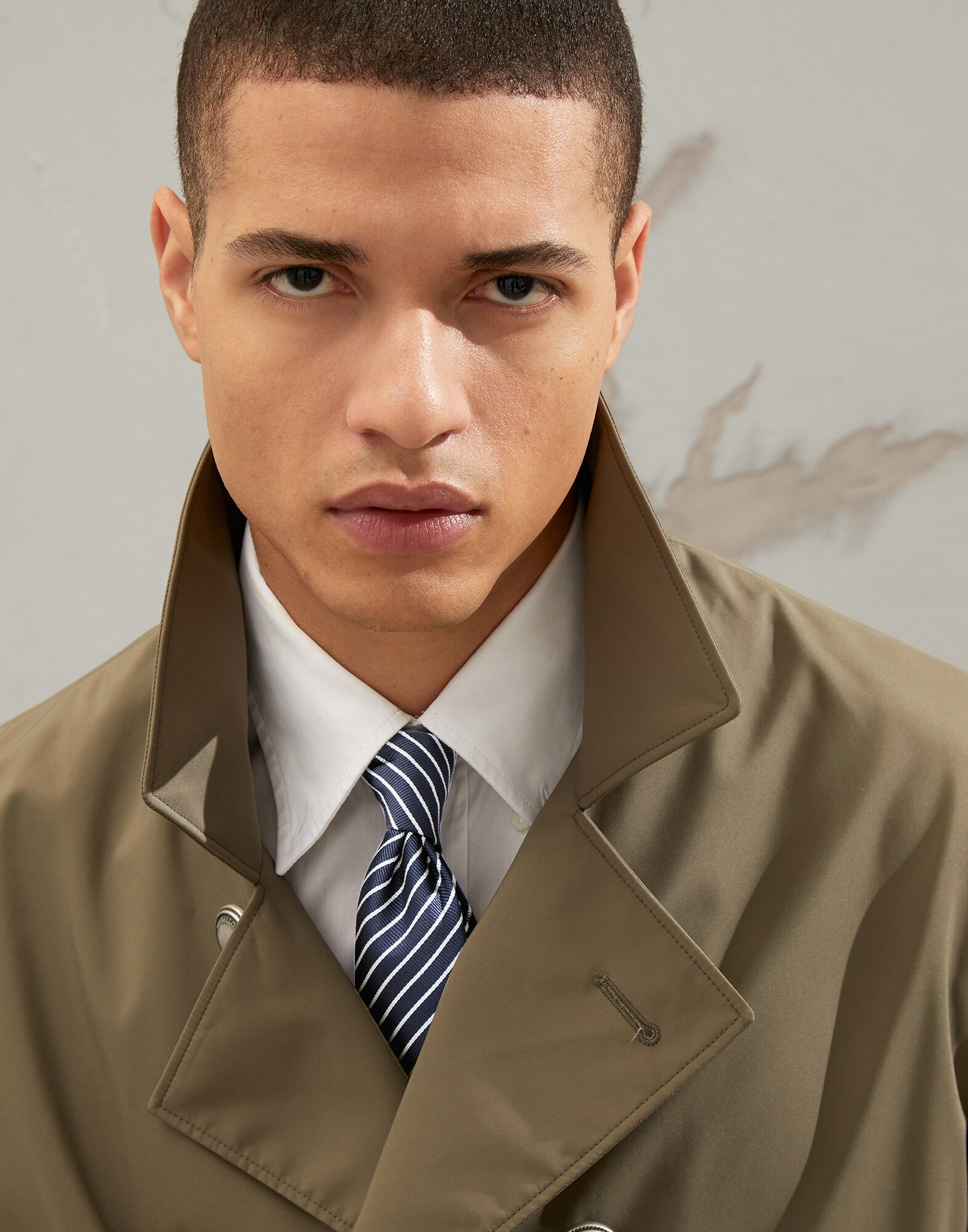 Tie - Editorial