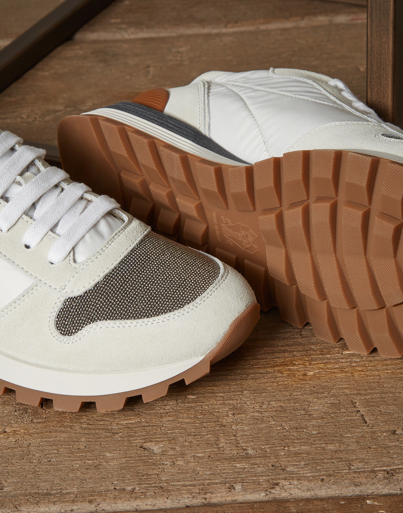 Sneakers - Detail view