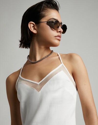 Cesarino - Editorial view