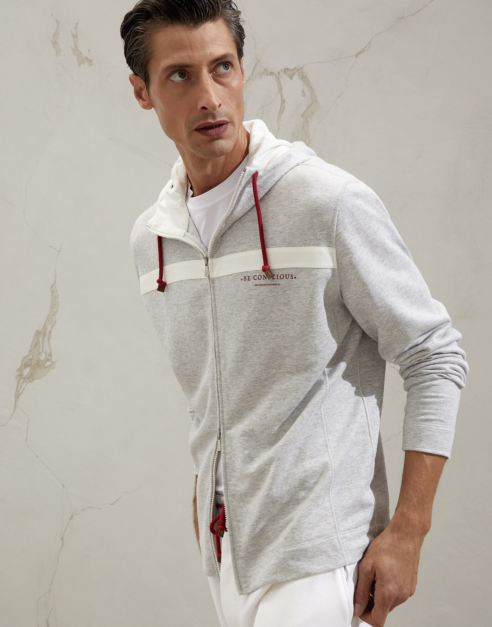 Sweatshirt - Front view