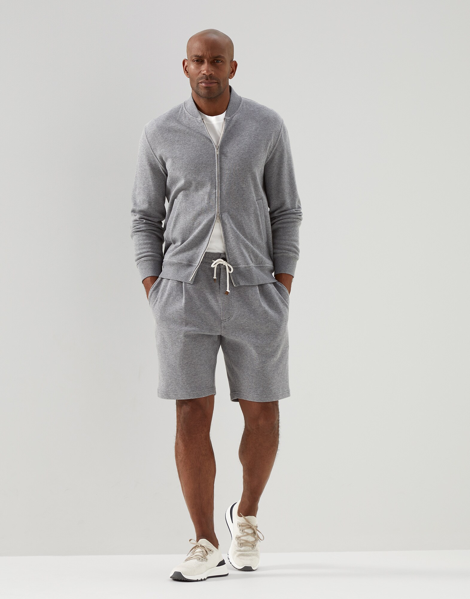Sweatshirt - Full look