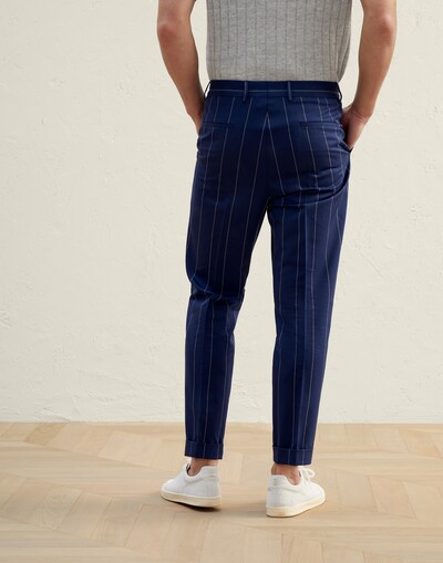 Pleated - Back view