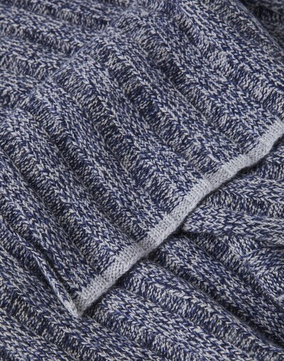 Solid Color - Detail view