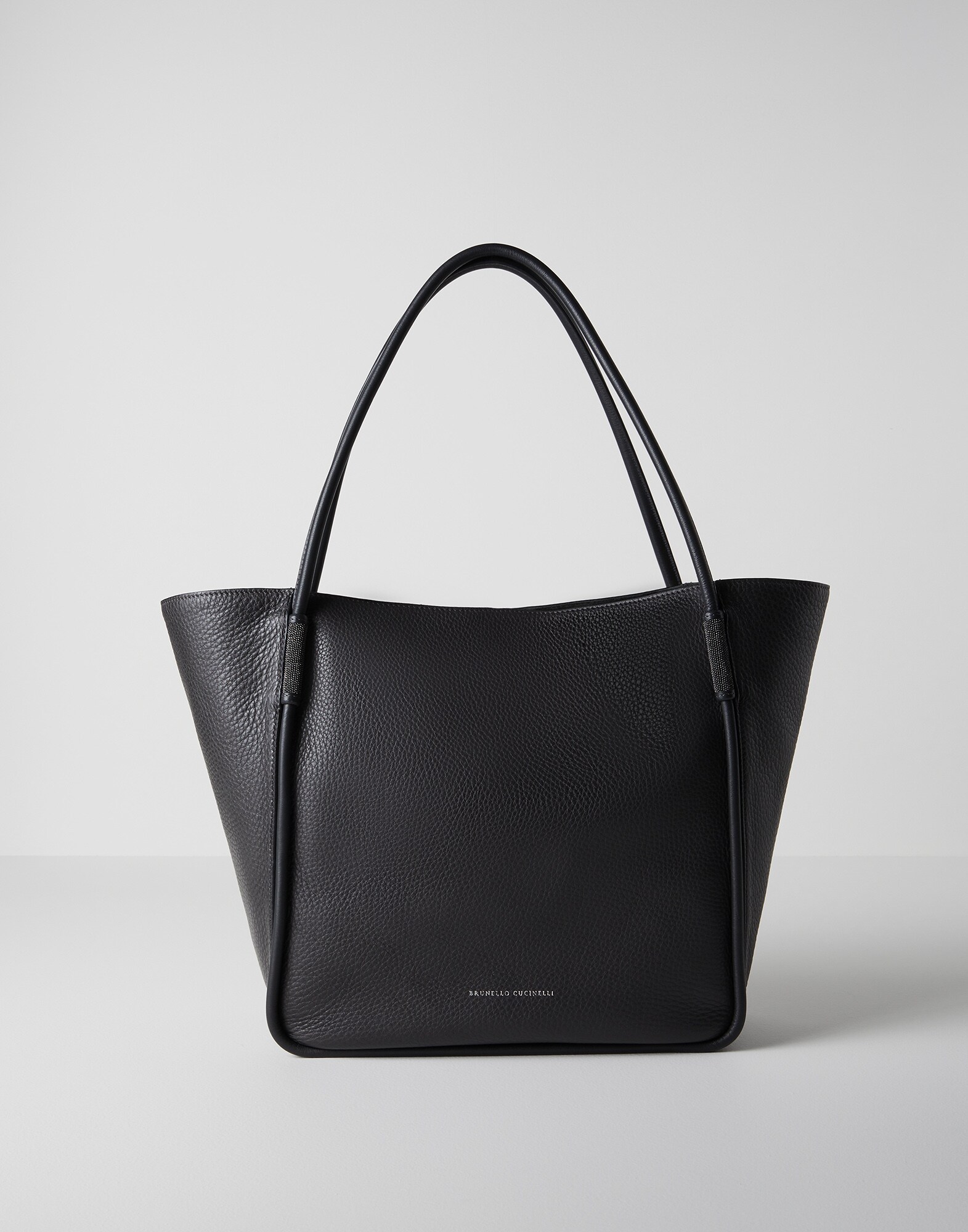 Shopper - Front view