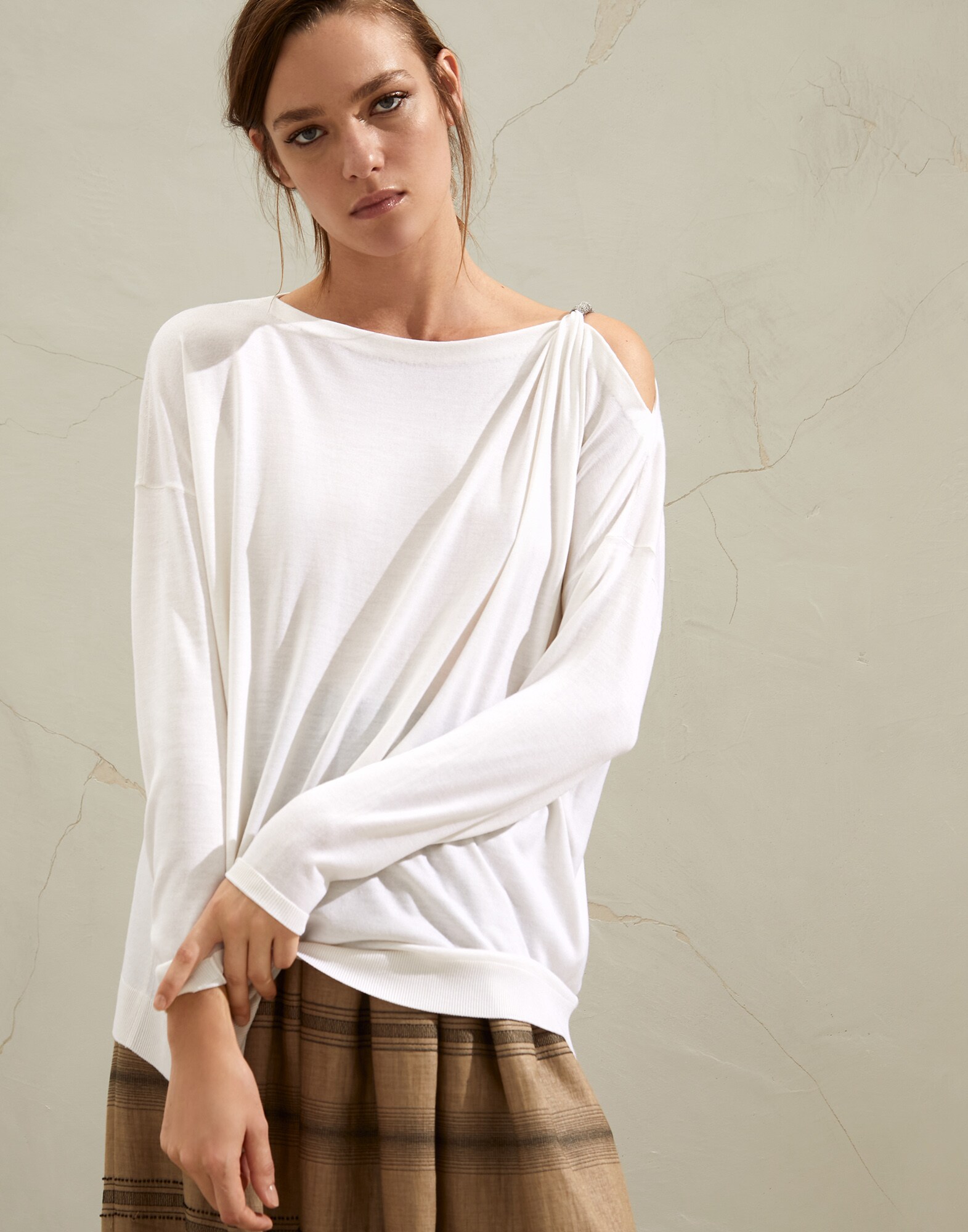 Scoop Neck - Front