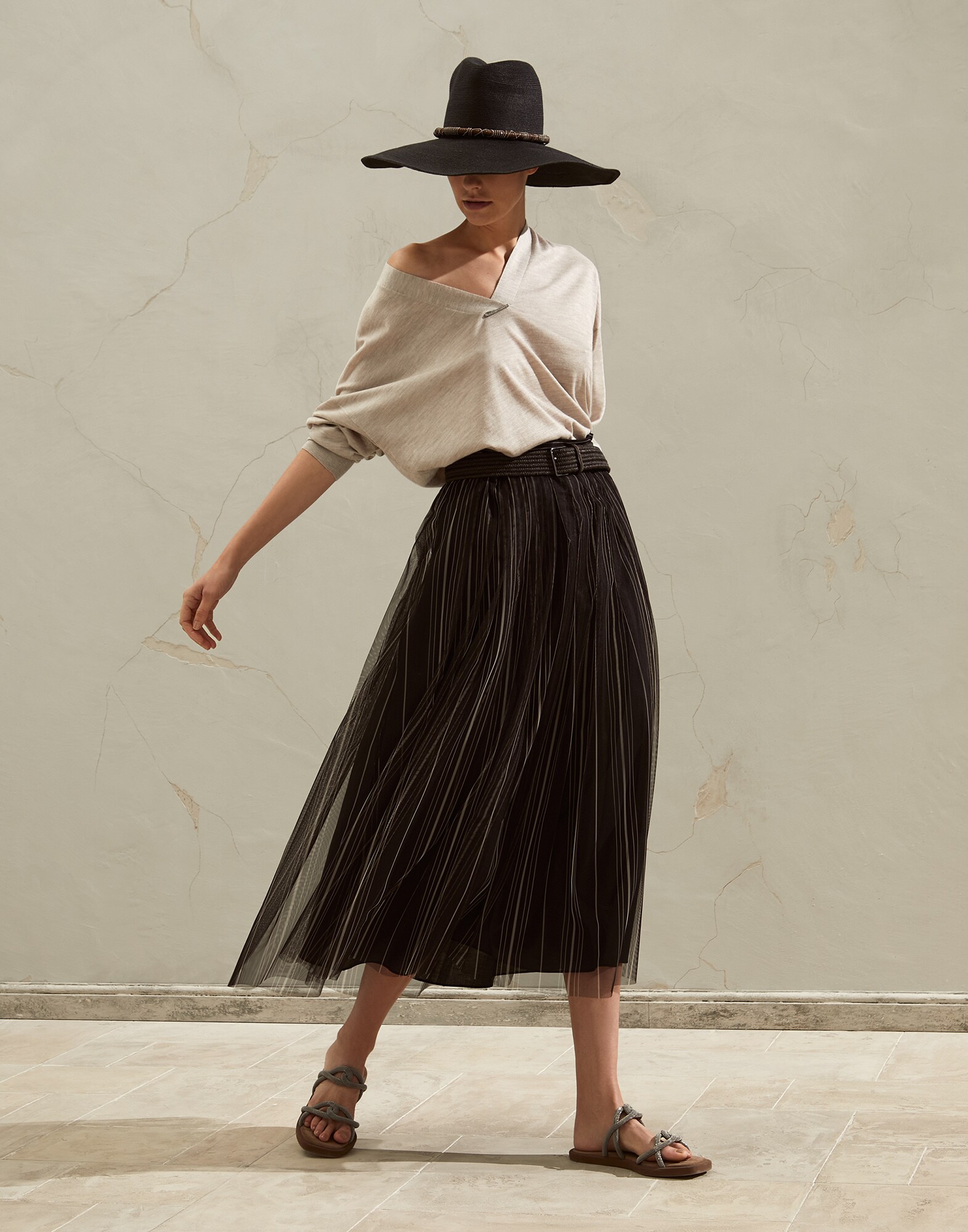 Midi Skirt - Full look