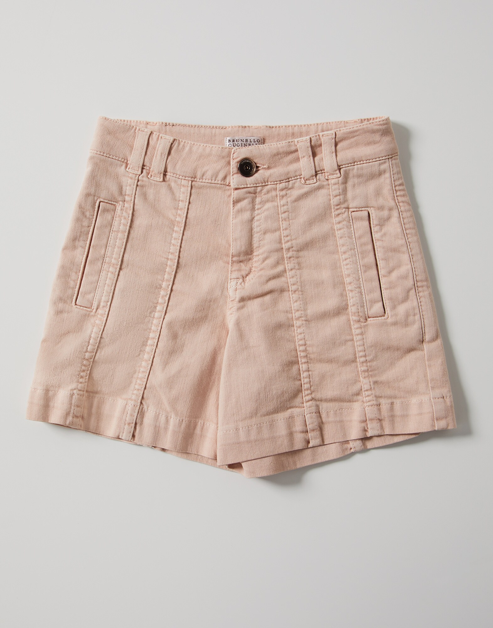 Bermuda & Shorts - Front view