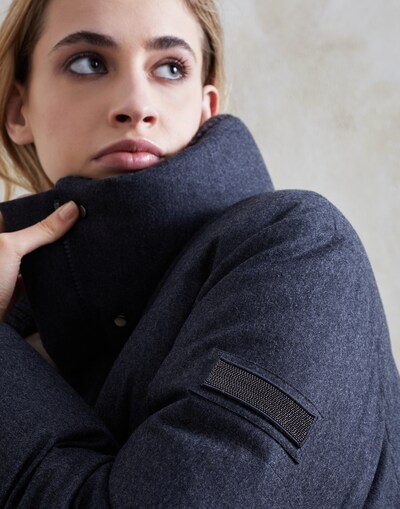 Down Jacket - Detail view