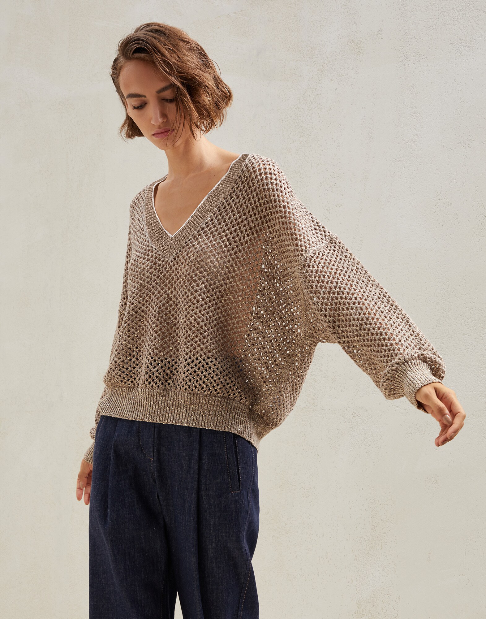 V-neck - Front view