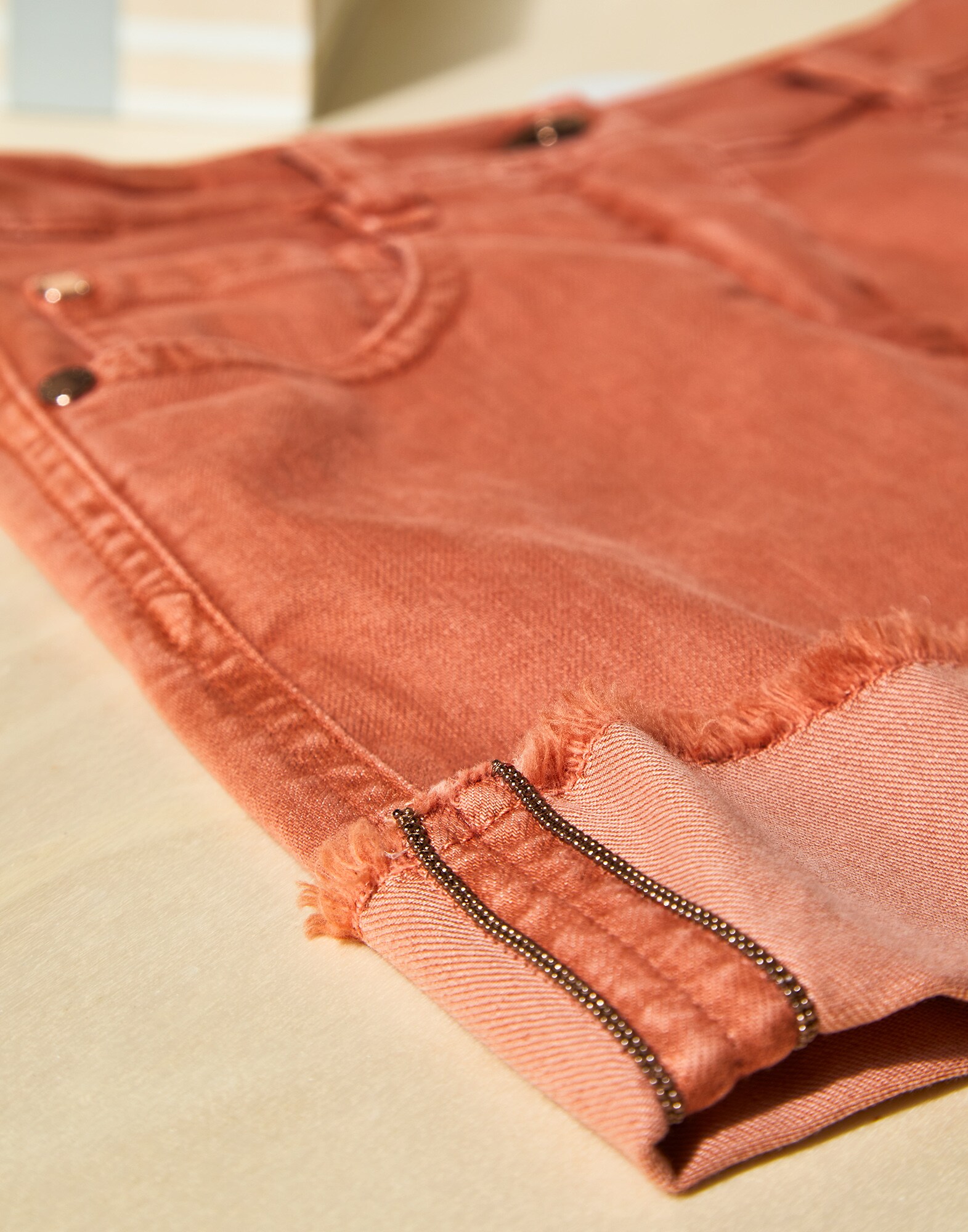 Skirt - Detail view
