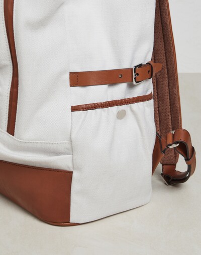 Backpack - Detail view