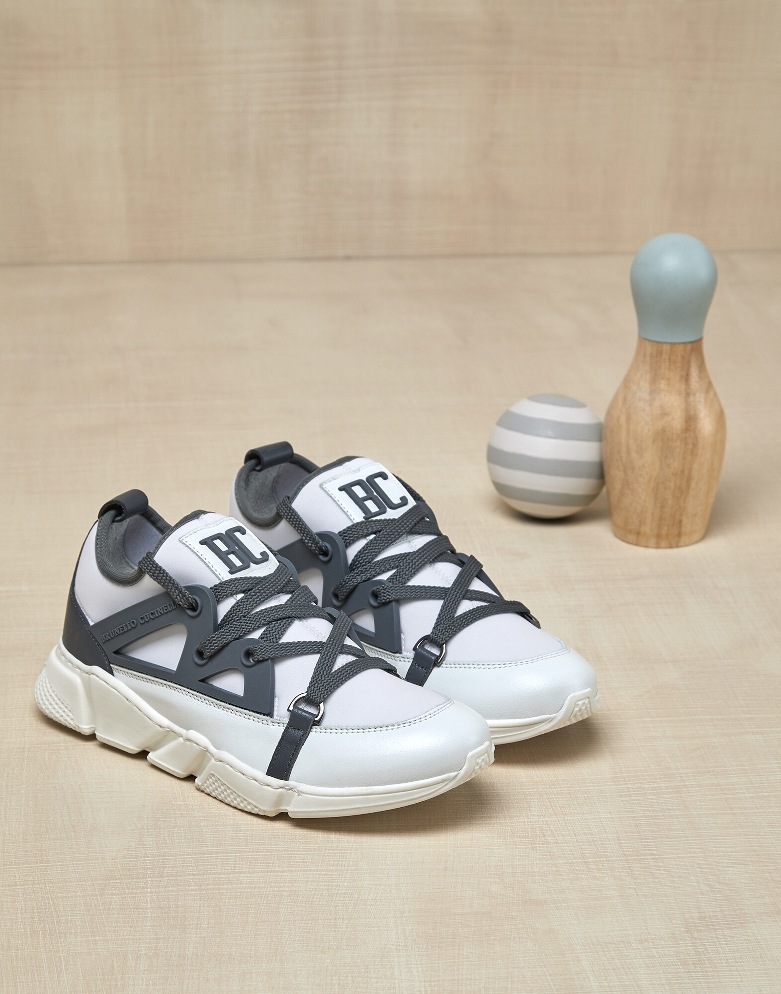 Sneakers - Front view