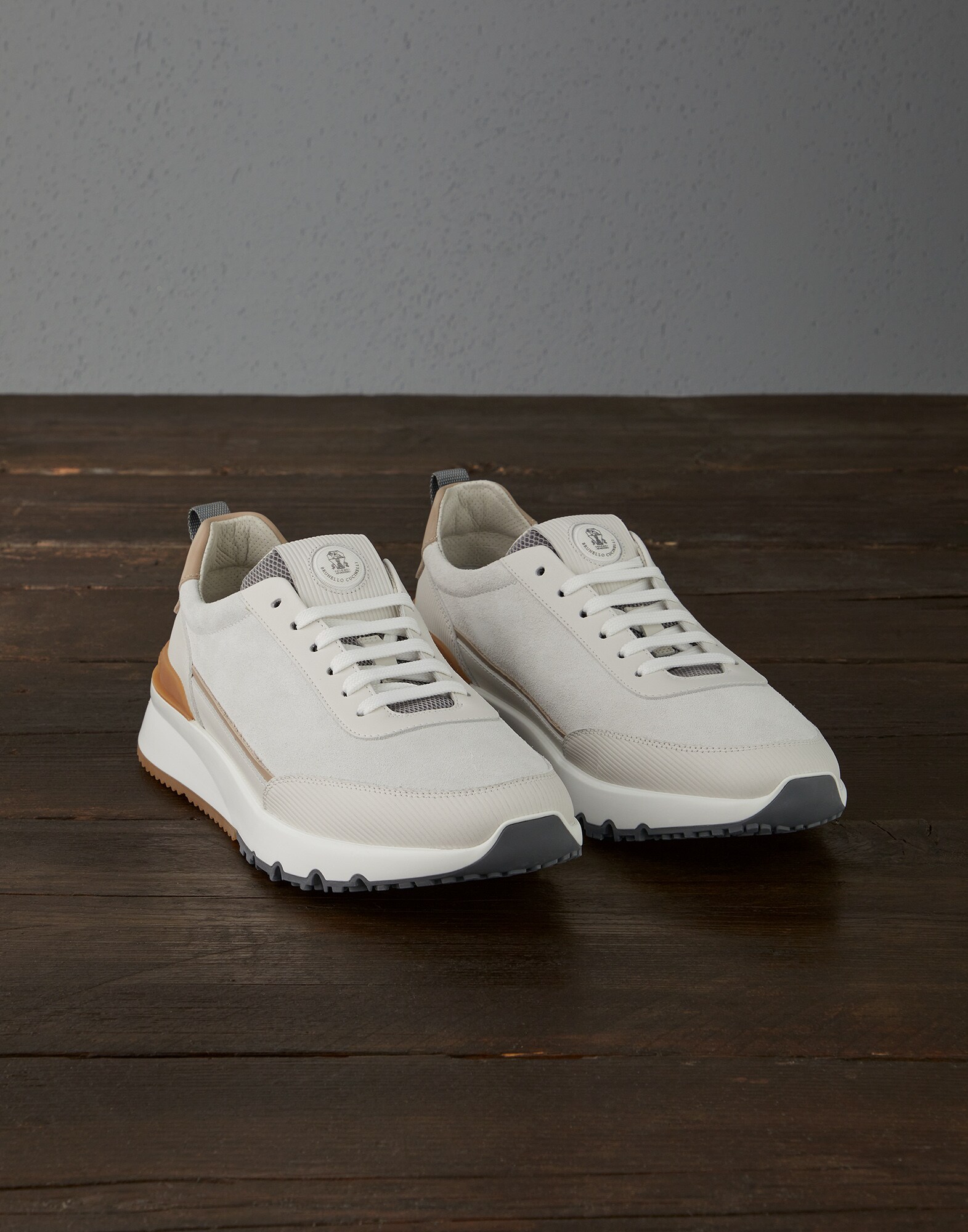 Suede and calfskin runners