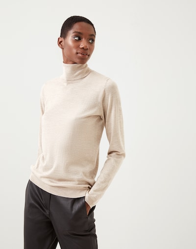 Turtleneck - Front view
