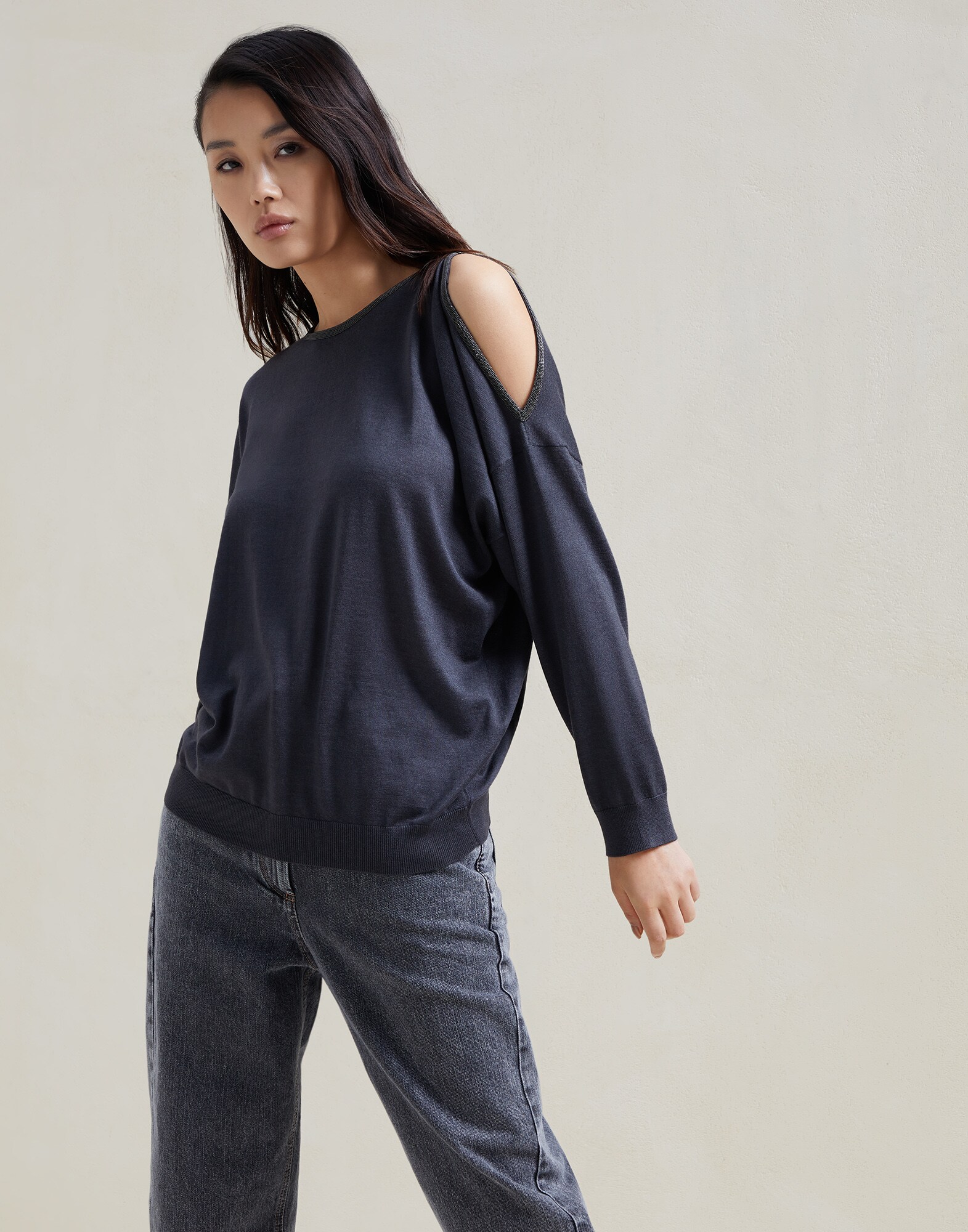 Scoop Neck - Front view