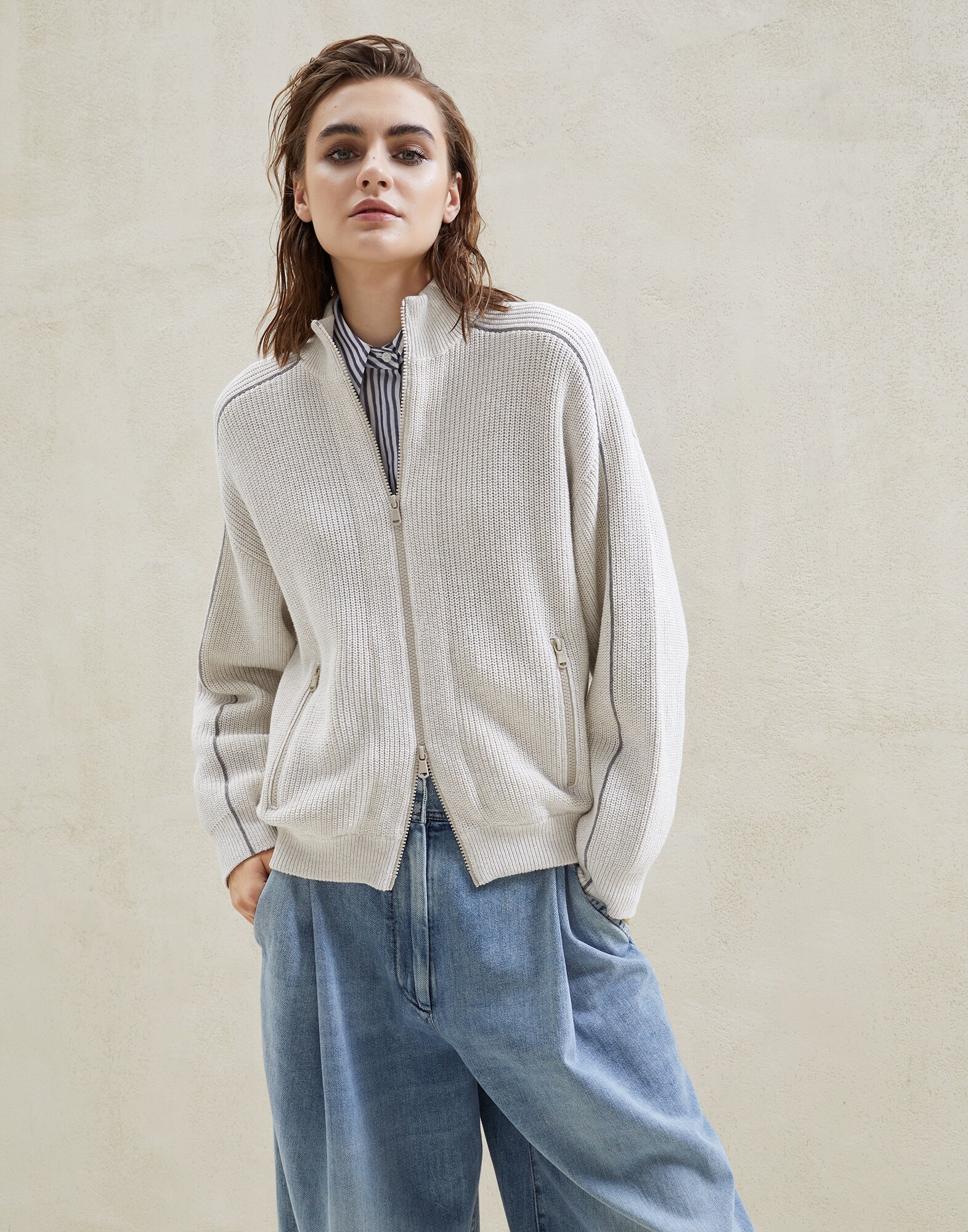 Sweatshirt - Front view