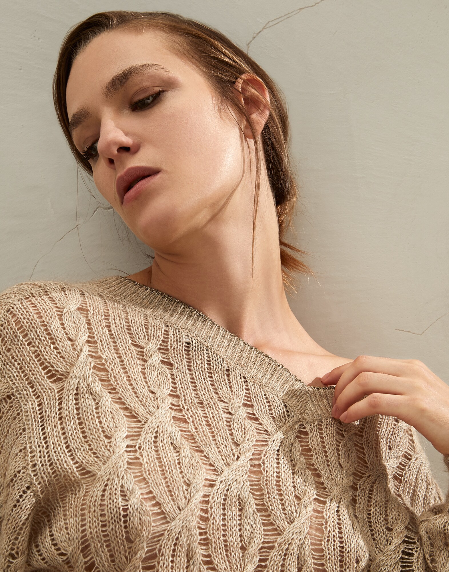 Scoop Neck - Detail view