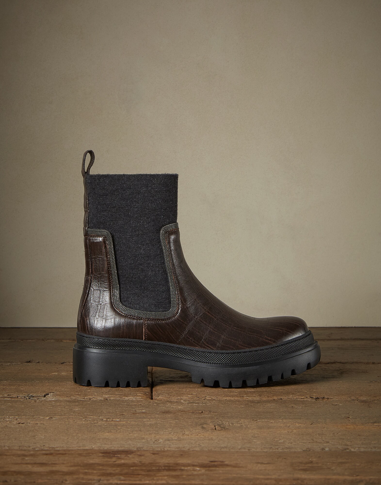 Boots - Full look