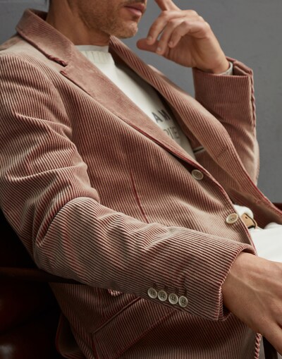 Single Breasted Blazer - Detail view