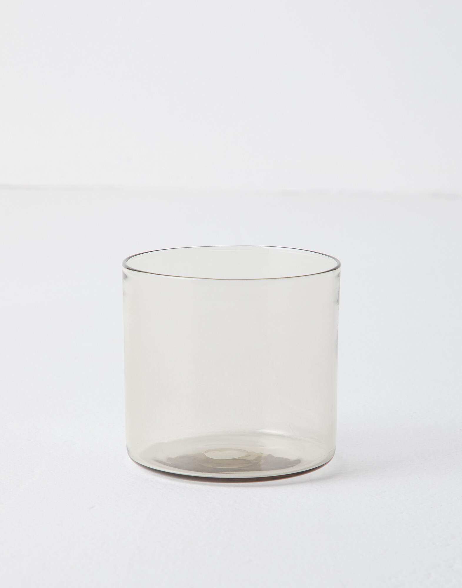 水杯 - 正面视角