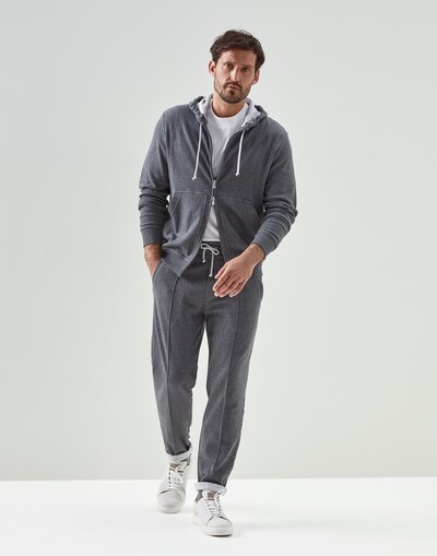 Sweatshirt - Full look