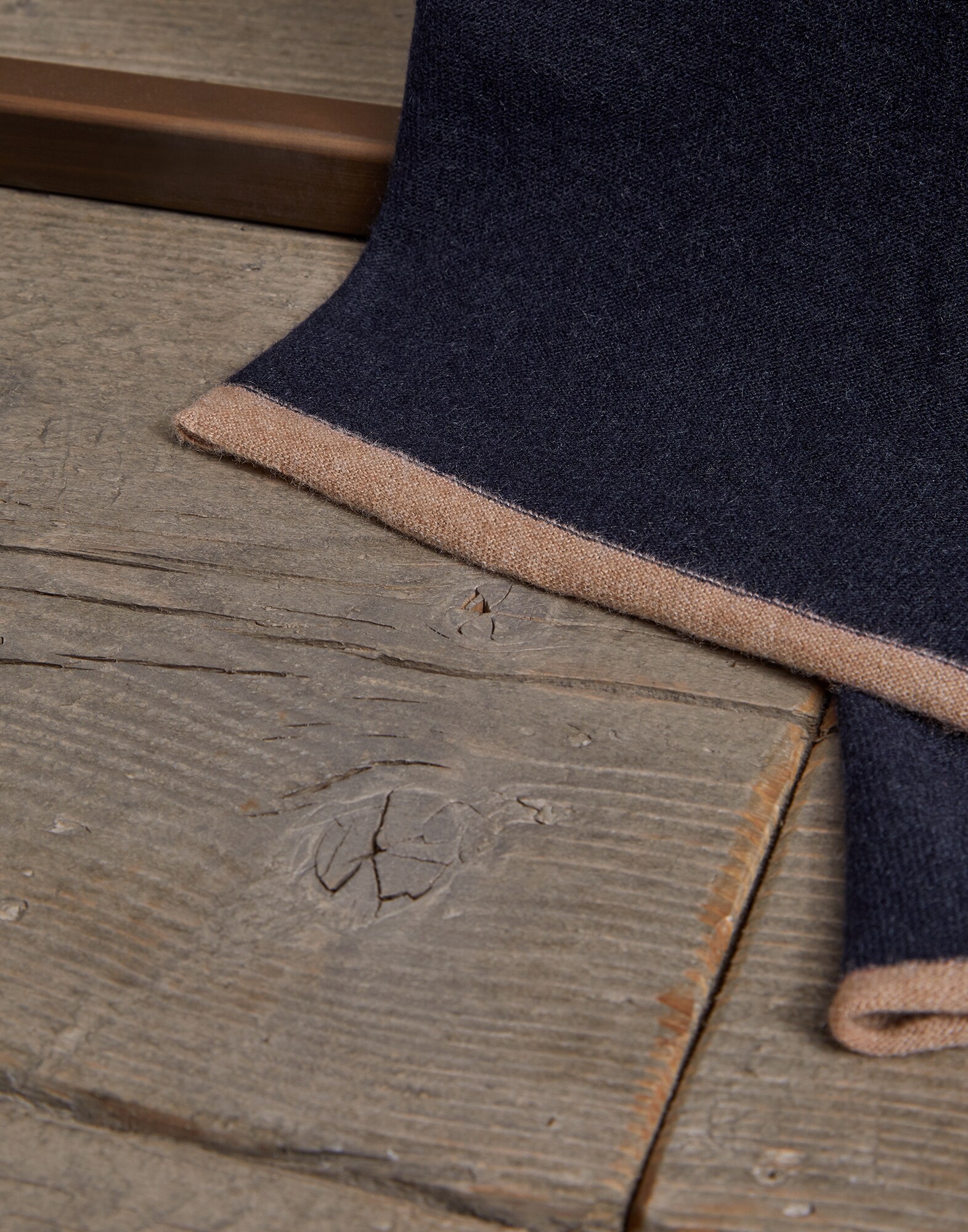 Solid Scarf - Detail