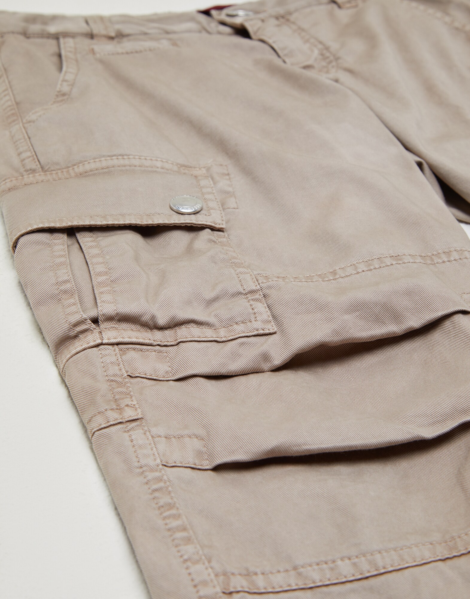 Trousers - Detail