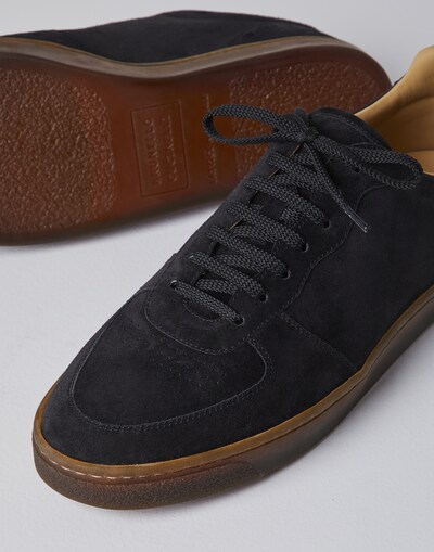 Sneakers - Detail view