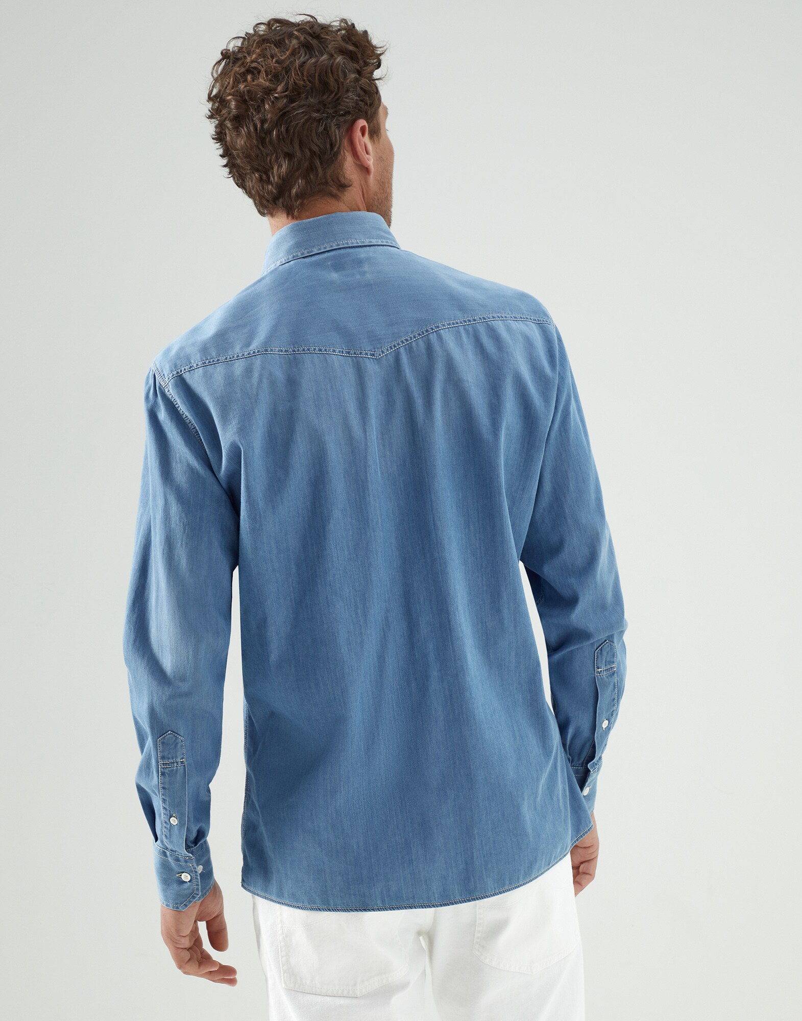 Leisure - Back view