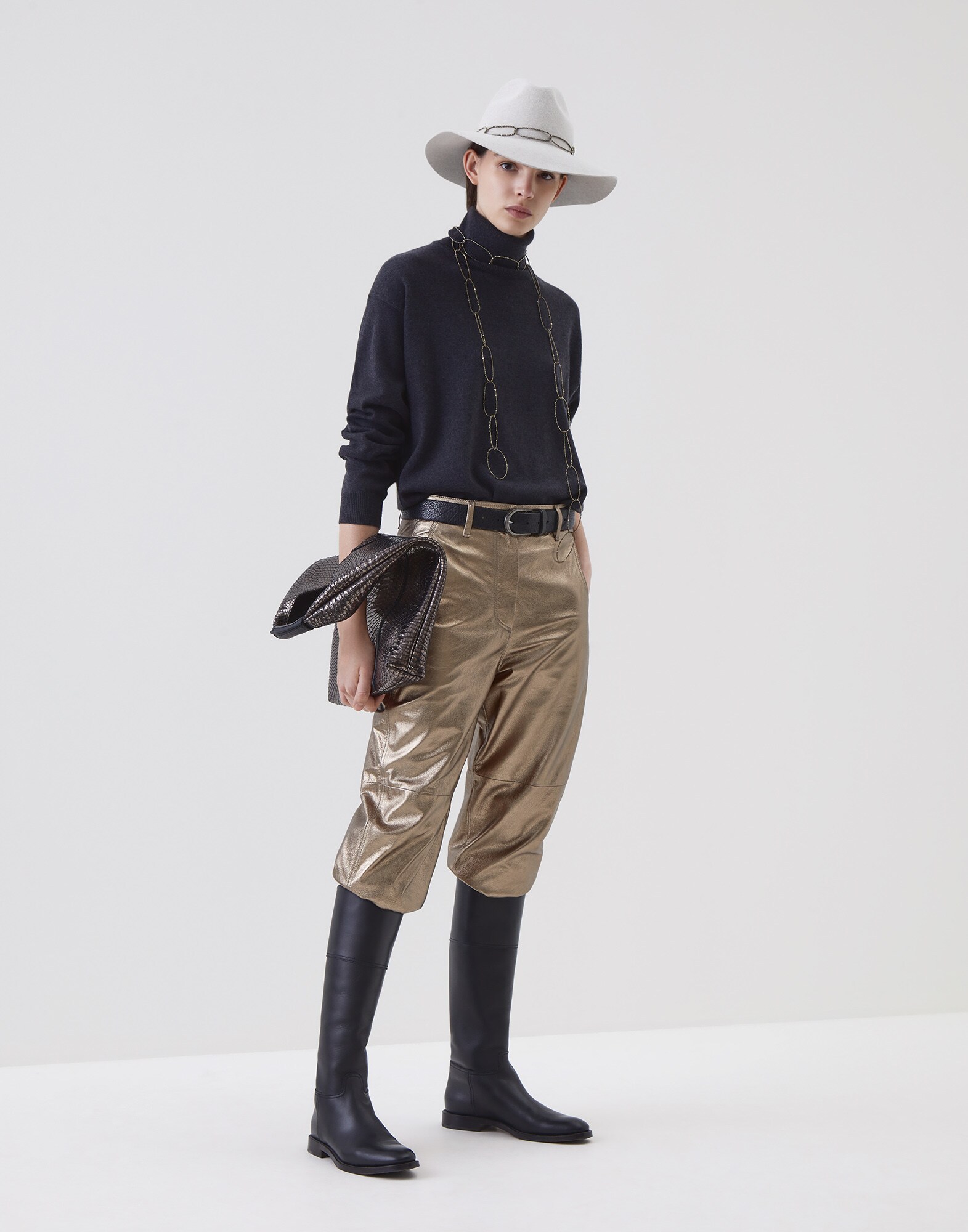 Leather Trousers - Look