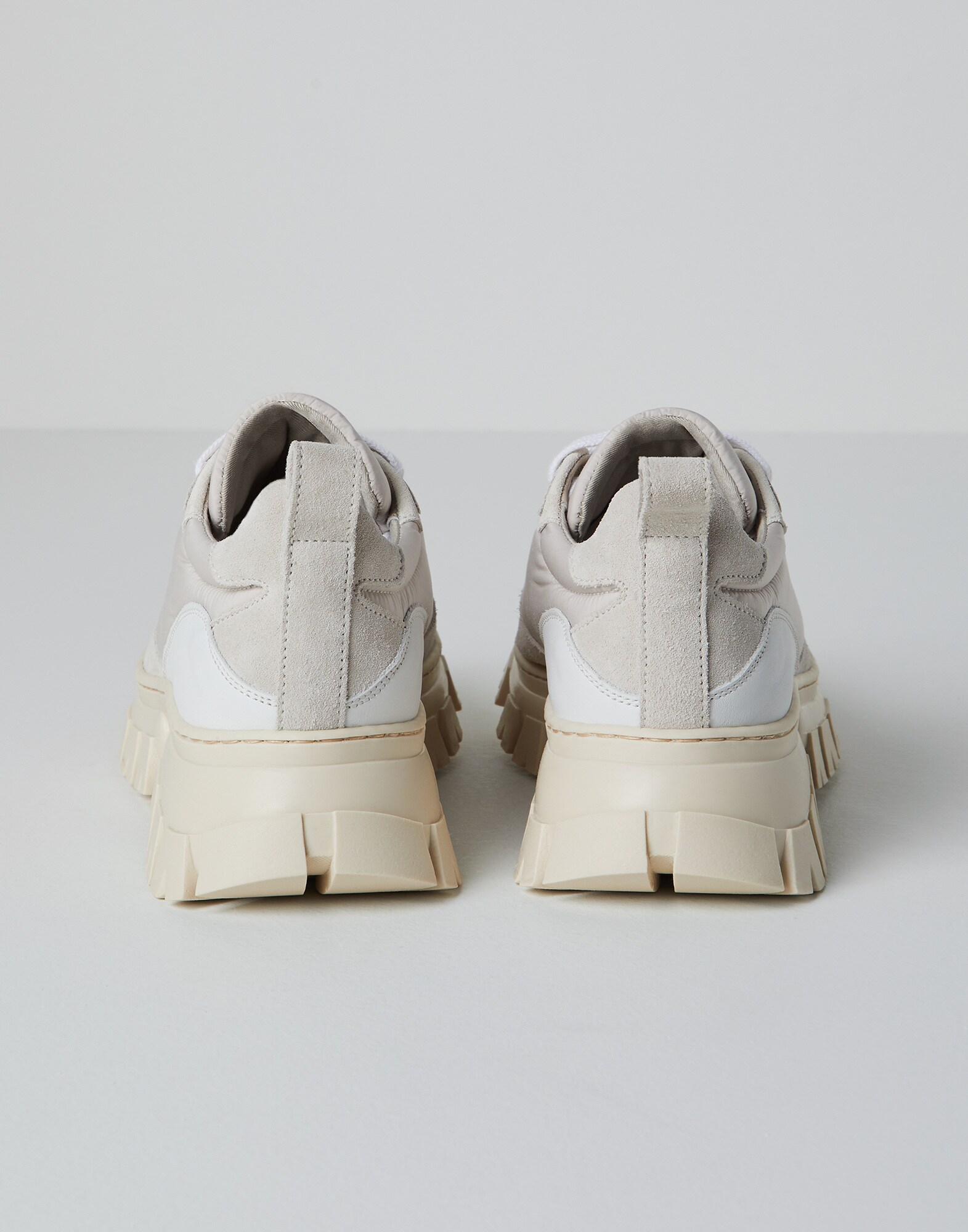 Runners - Back view