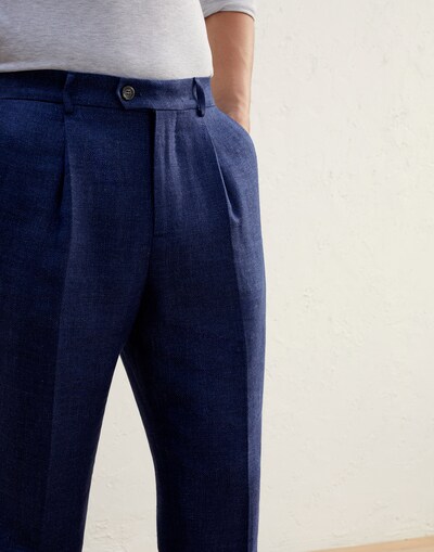 Pleated - Detail view