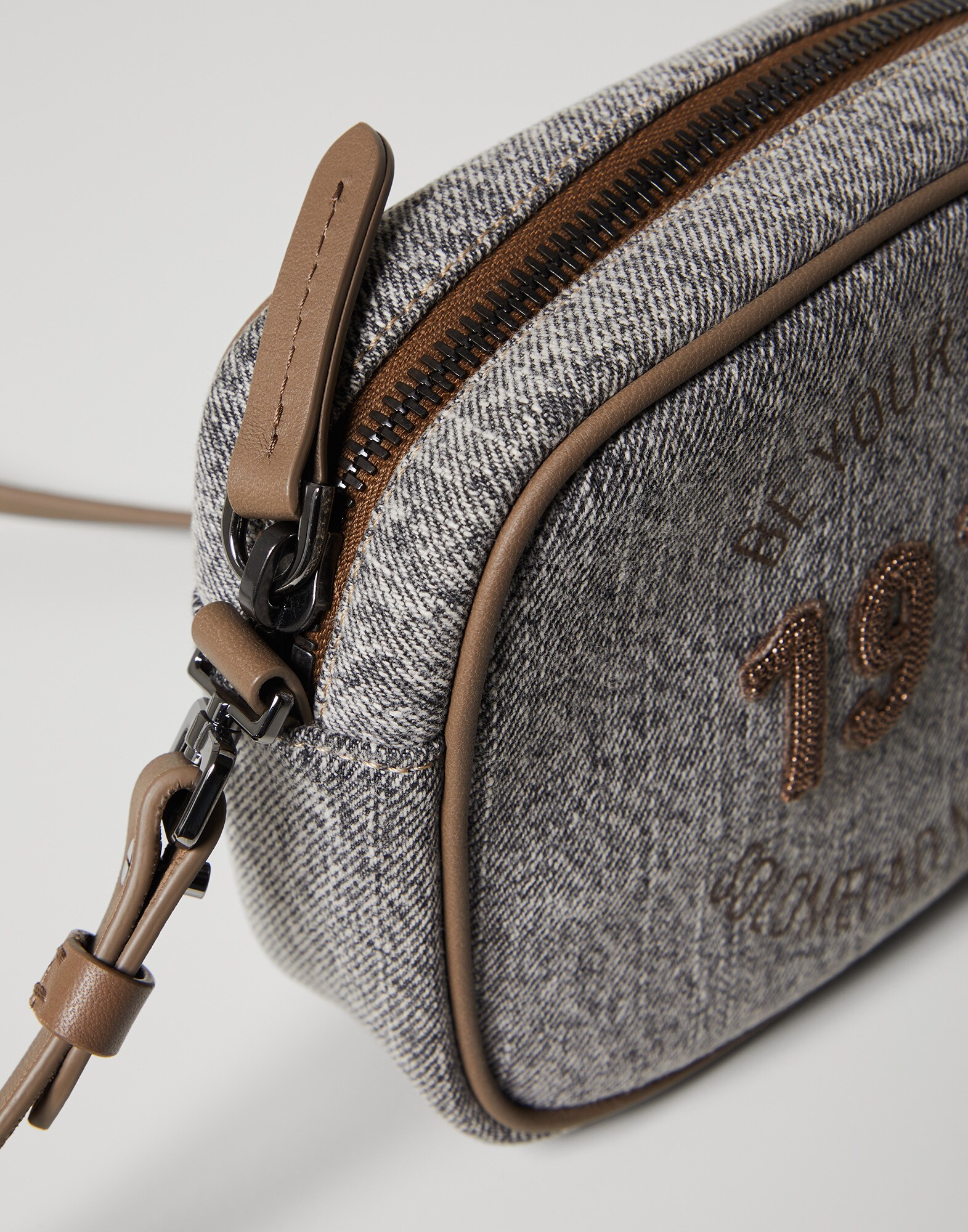 Crossbody Bag - Detail view