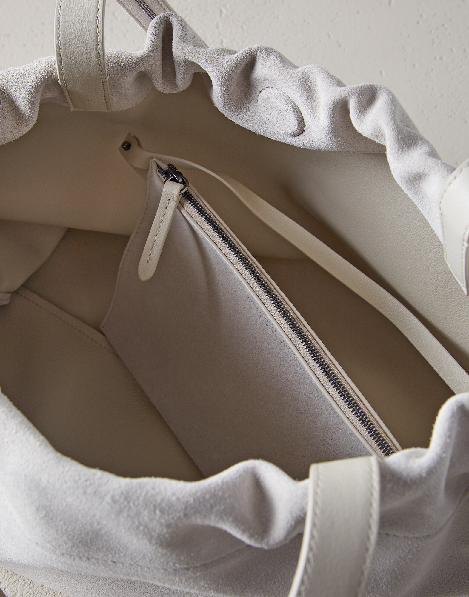 Crossbody Bag - Full look