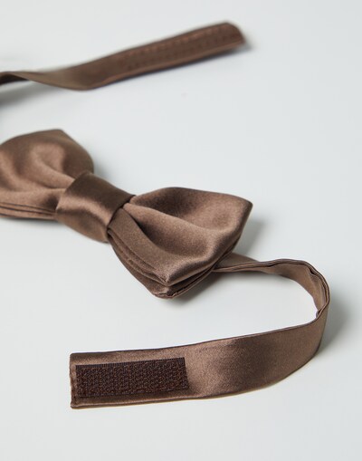 Evening Wear Accessories - Detail view
