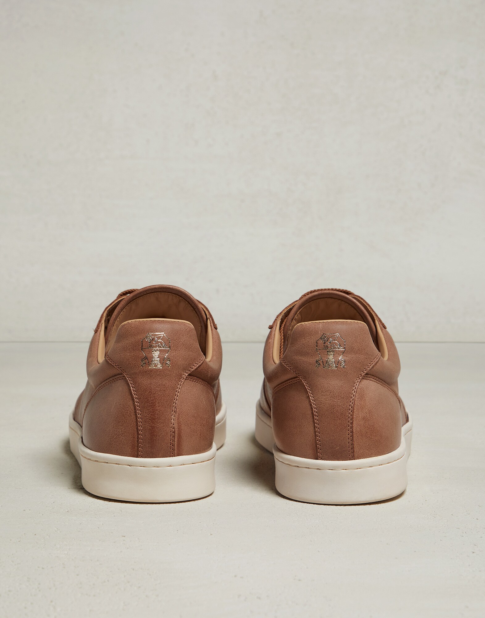 Sneakers - Back view