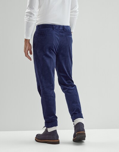 Pleated - Back view