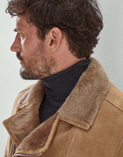 Leather - Detail view