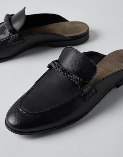 Mules - Detail view