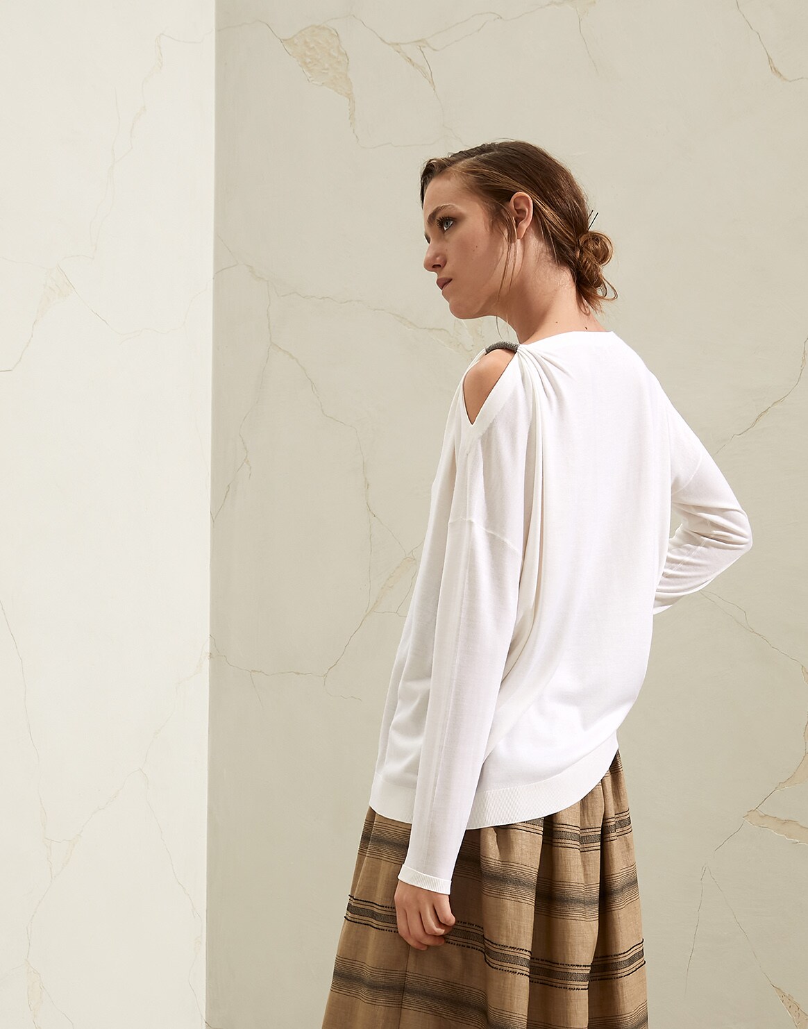 Scoop Neck - Back