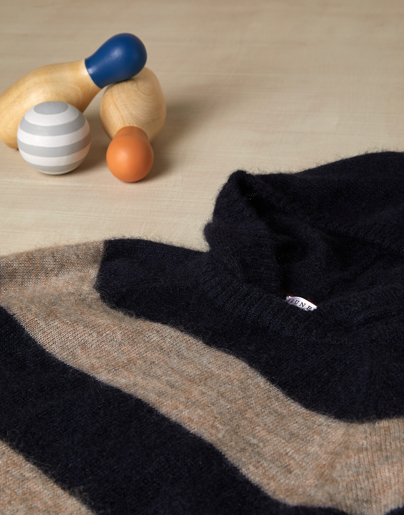 Crewneck Sweater - Detail