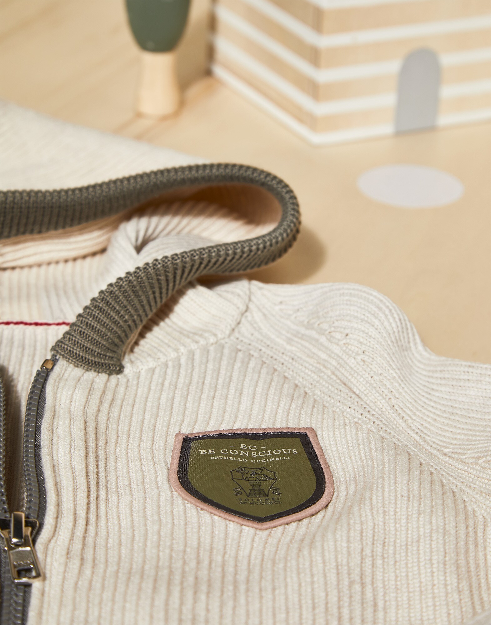 Hooded Cardigan - Detail view