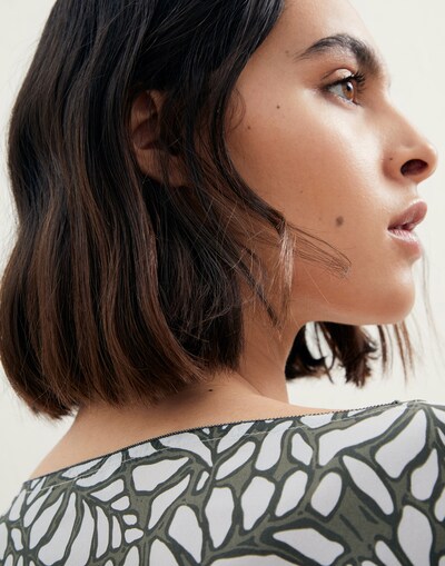 Short Sleeve T-Shirt - Detail view